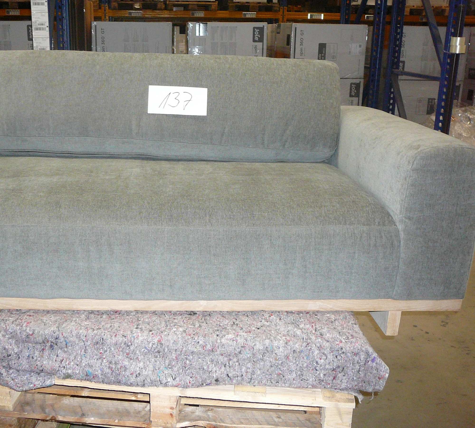 Aya 4-Sitzer Sofa FSC zertifizierte Kiefer Planet Grey Green