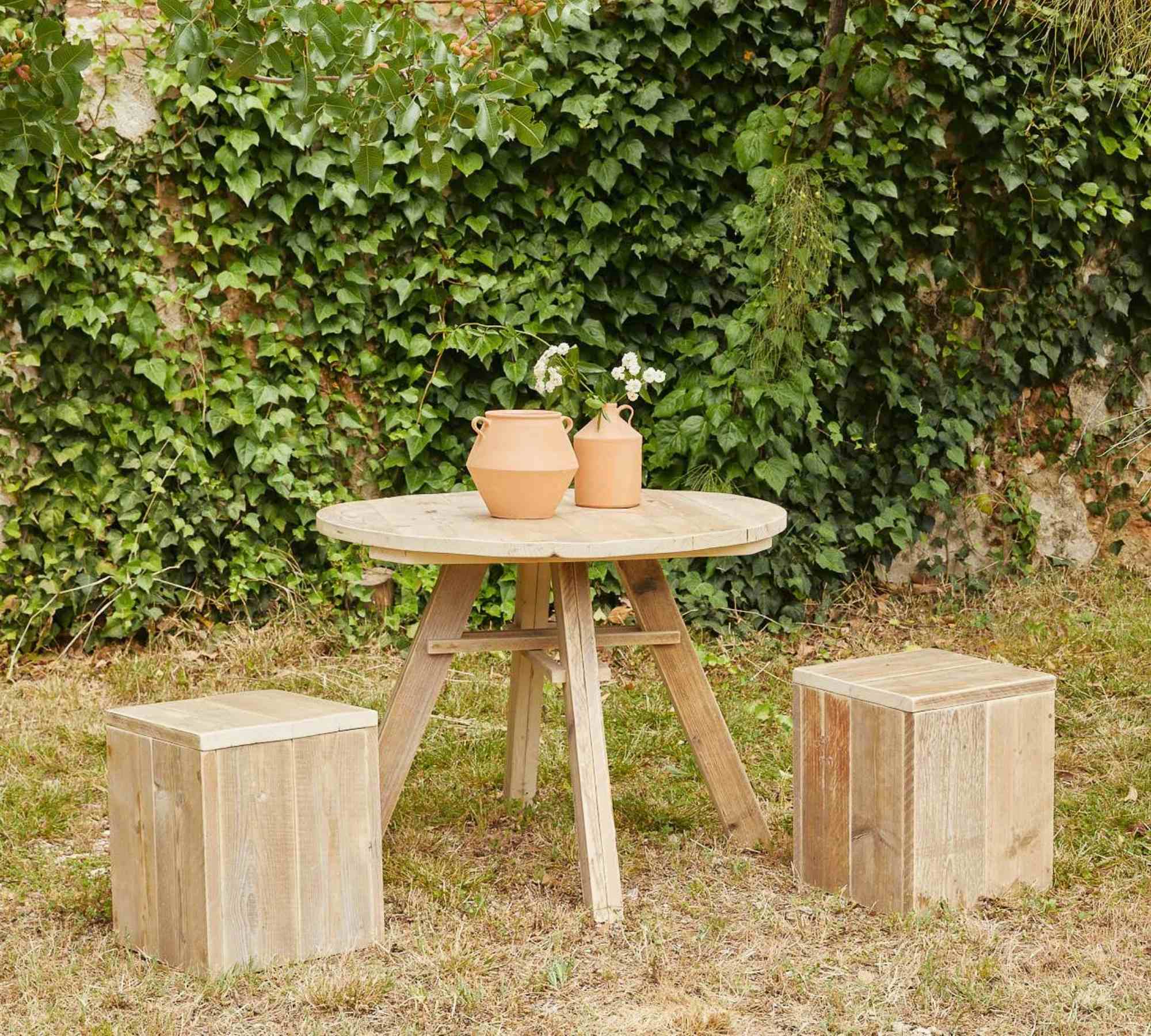 Runder Outdoor-Tisch Massivholz