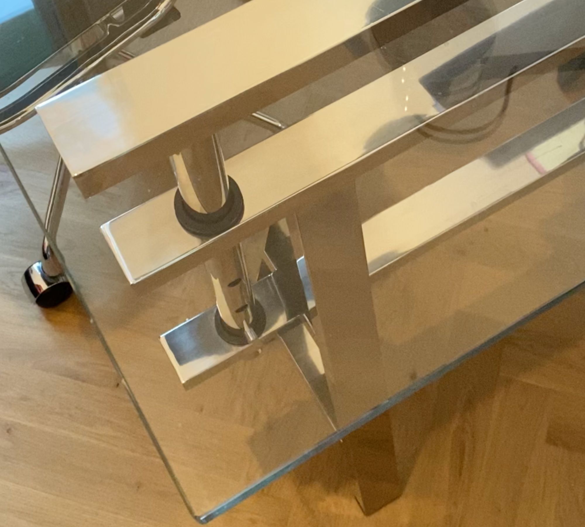 Industrial Sawhorse Schreibtisch aus Glas und Stahl