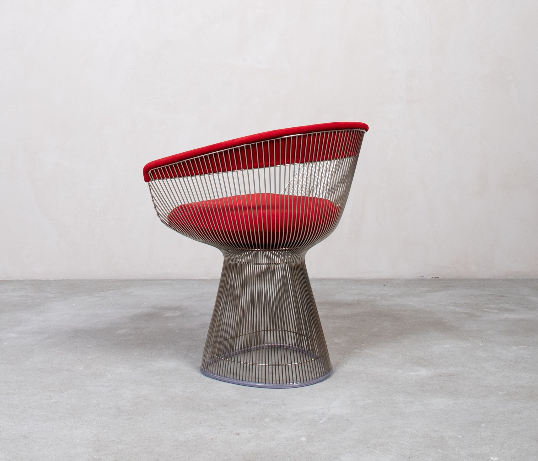 Knoll Platner Arm Chair aus Metall mit rotem Kissen