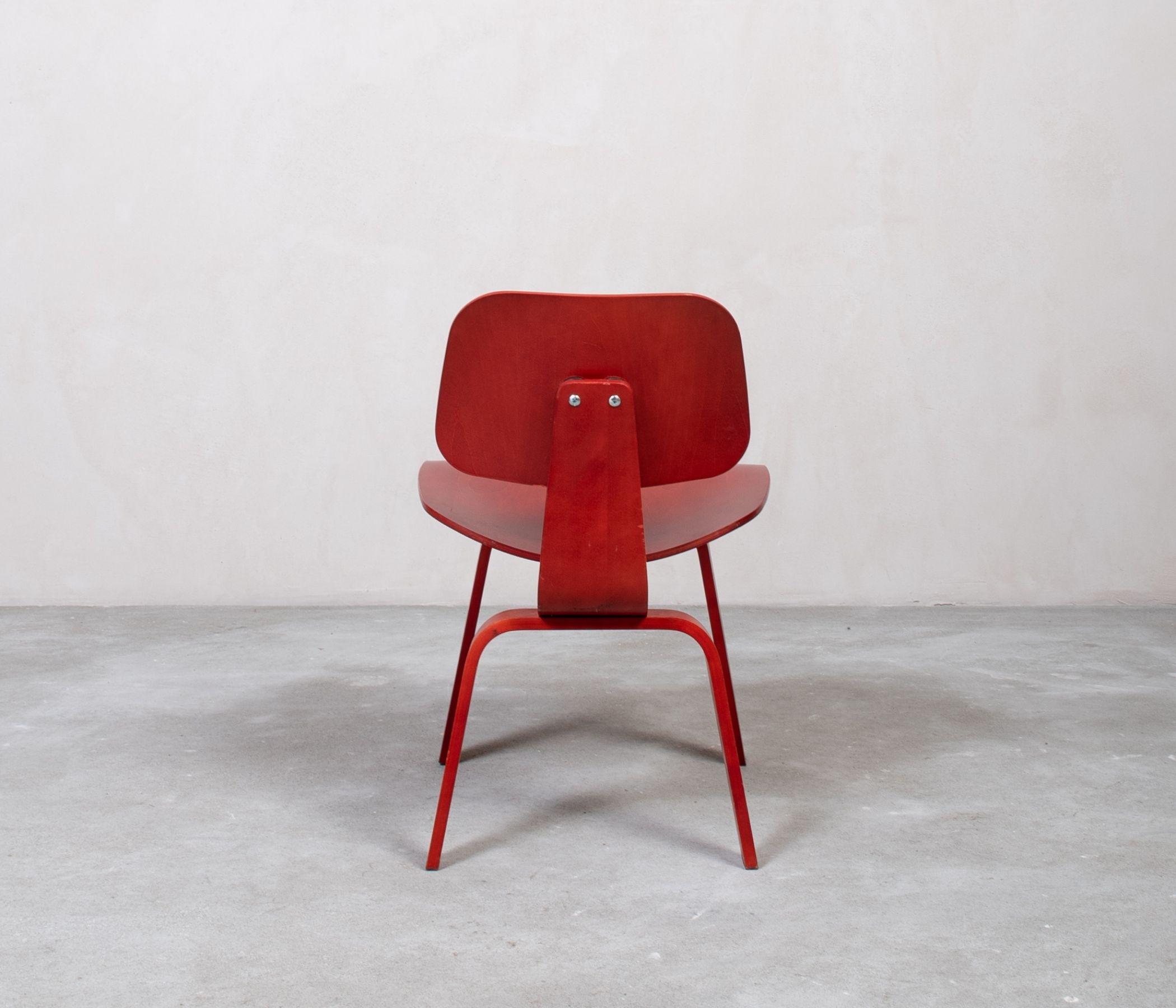 Herman Miller Eames DCW Chair Rot