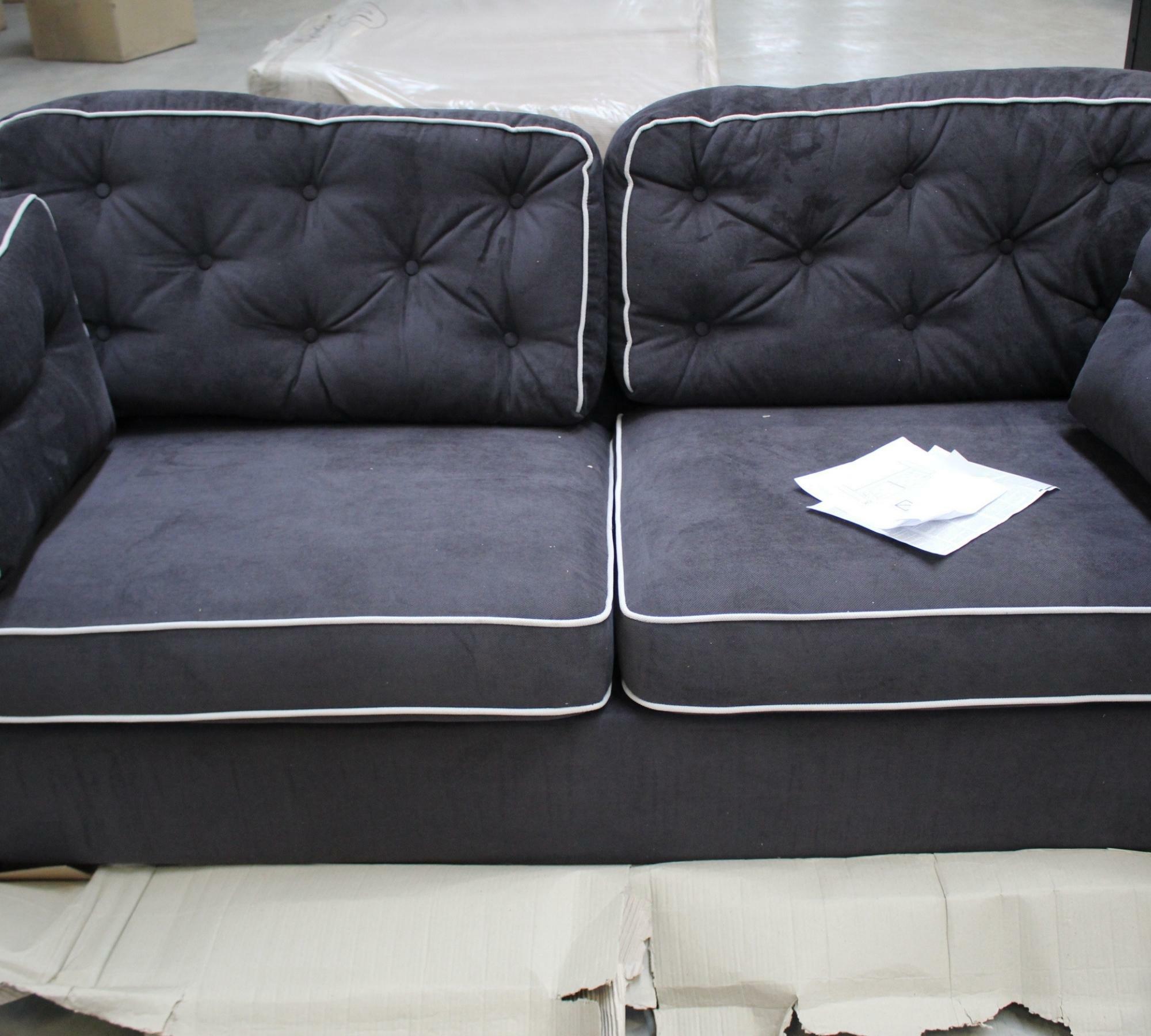 2-Sitzer Sofa mit Paspelierung 8