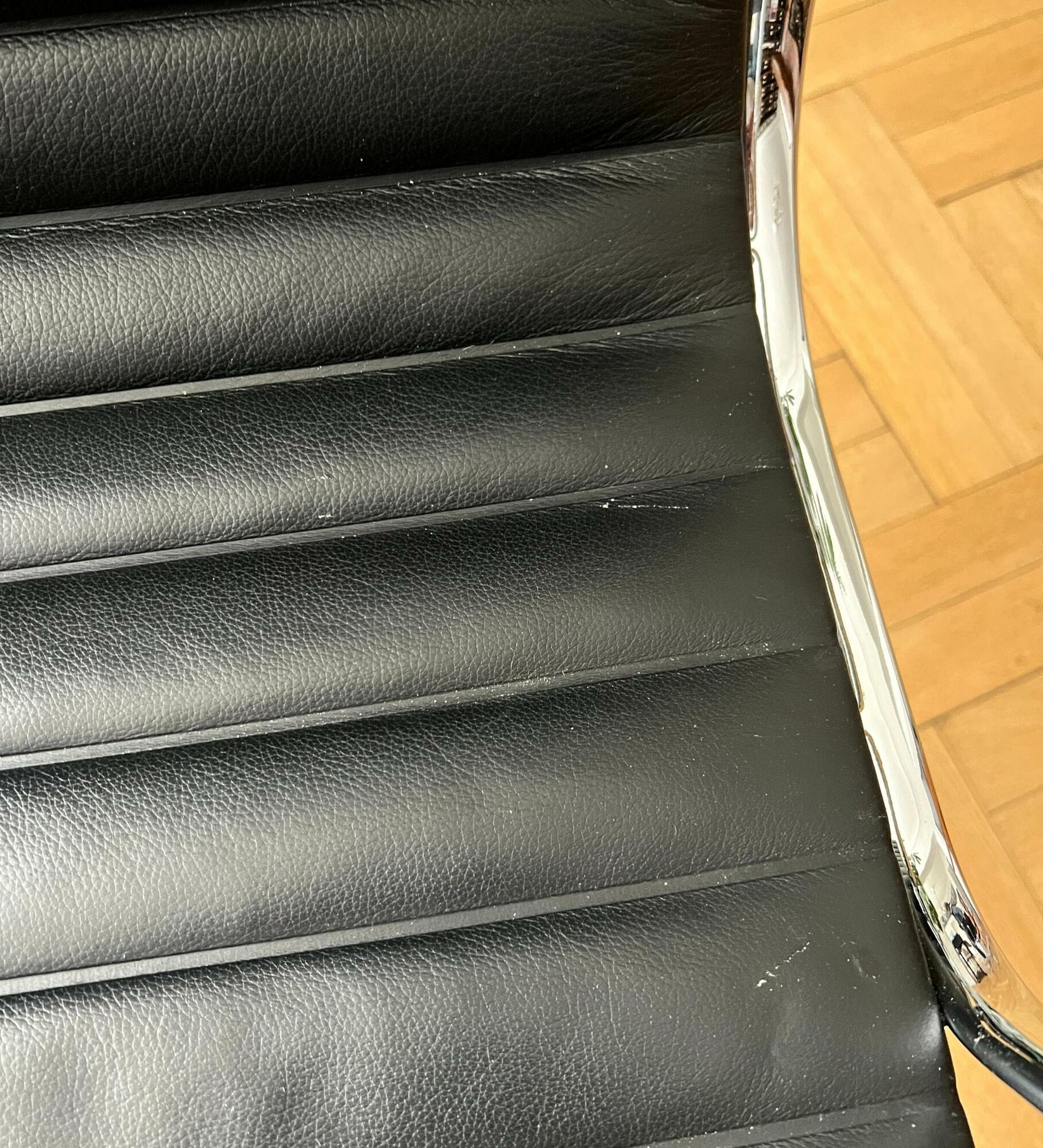 Eames Aluminium Chair EA 119 Leder Höhenverstellbar 6