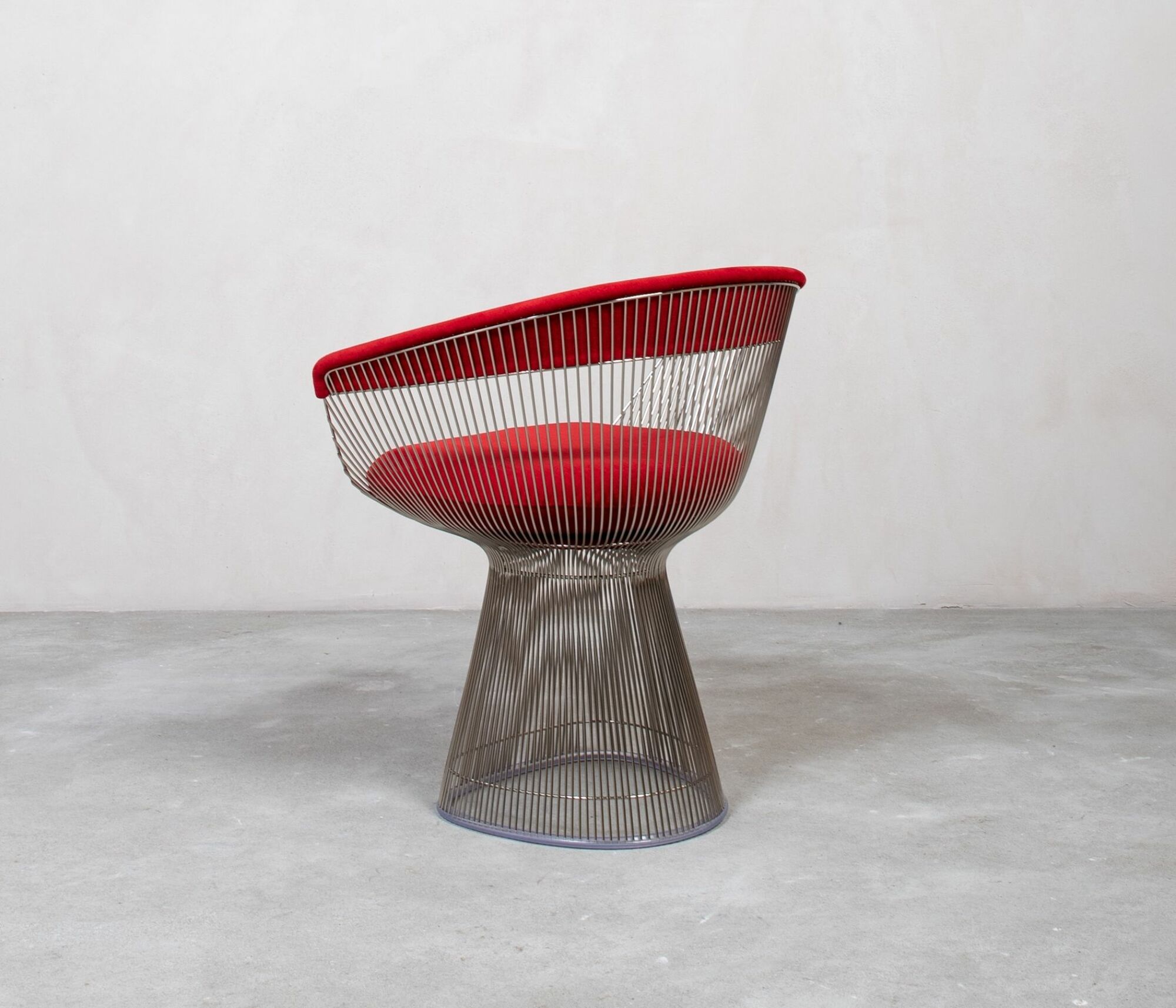 Knoll Platner Arm Chair aus Metall mit rotem Kissen 3